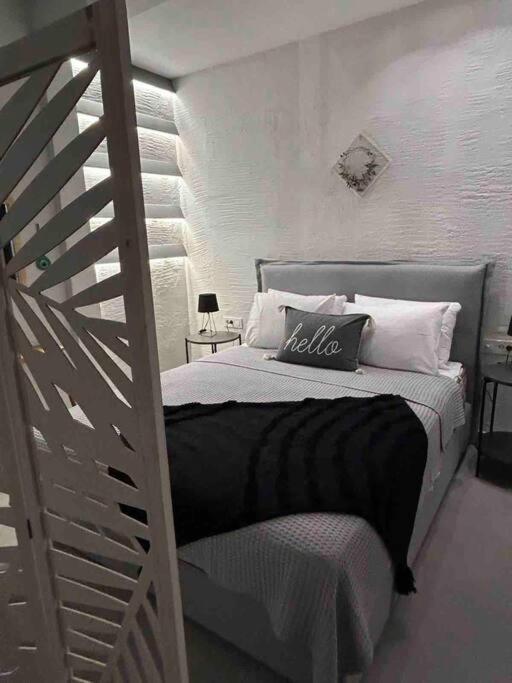 Antoniou Santorini Luxury Home Fira  Exteriér fotografie